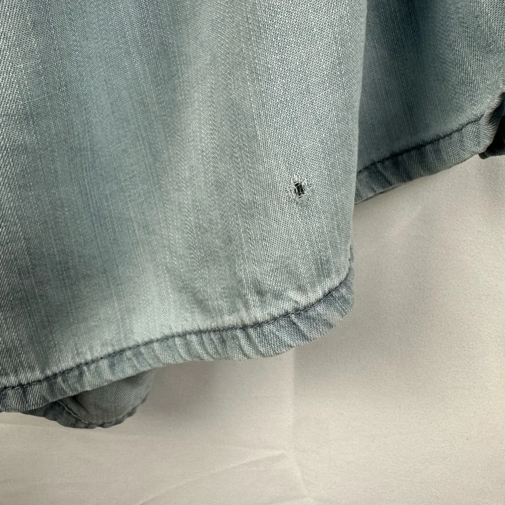 American Eagle Off The Shoulder Chambray Romper. Size Medium. Light wash. - Picture 5 of 11